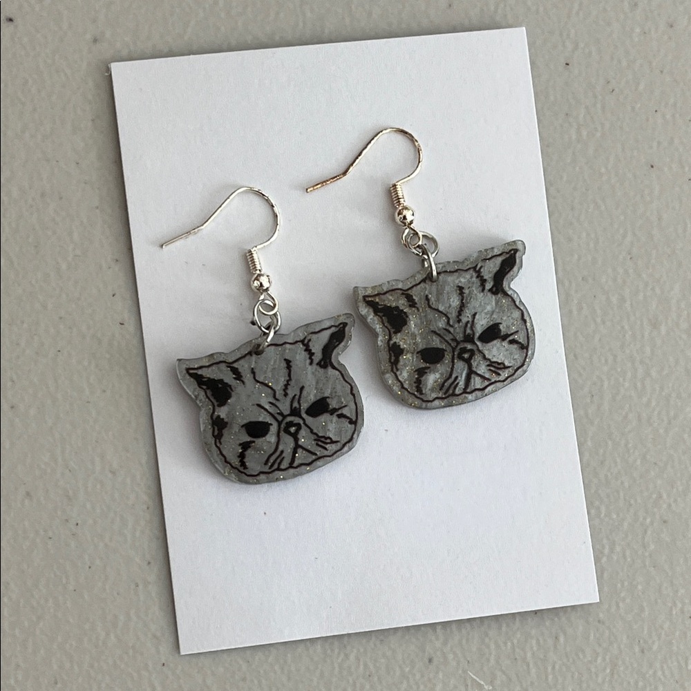 Sparkly Grumpy Cat Face Earrings